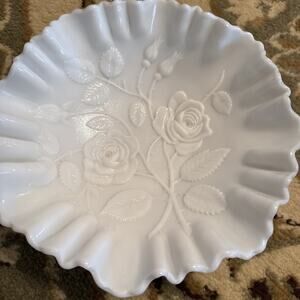 VTG Imperial Glass Satin Open Rose Milk Glass Ruffled Crimped Bowl Embossed 3D